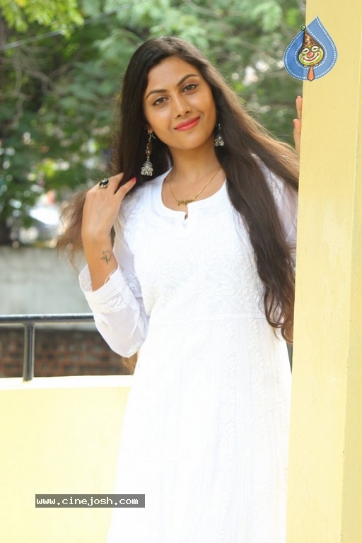 Priyanka Naidu Stills - 10 / 16 photos