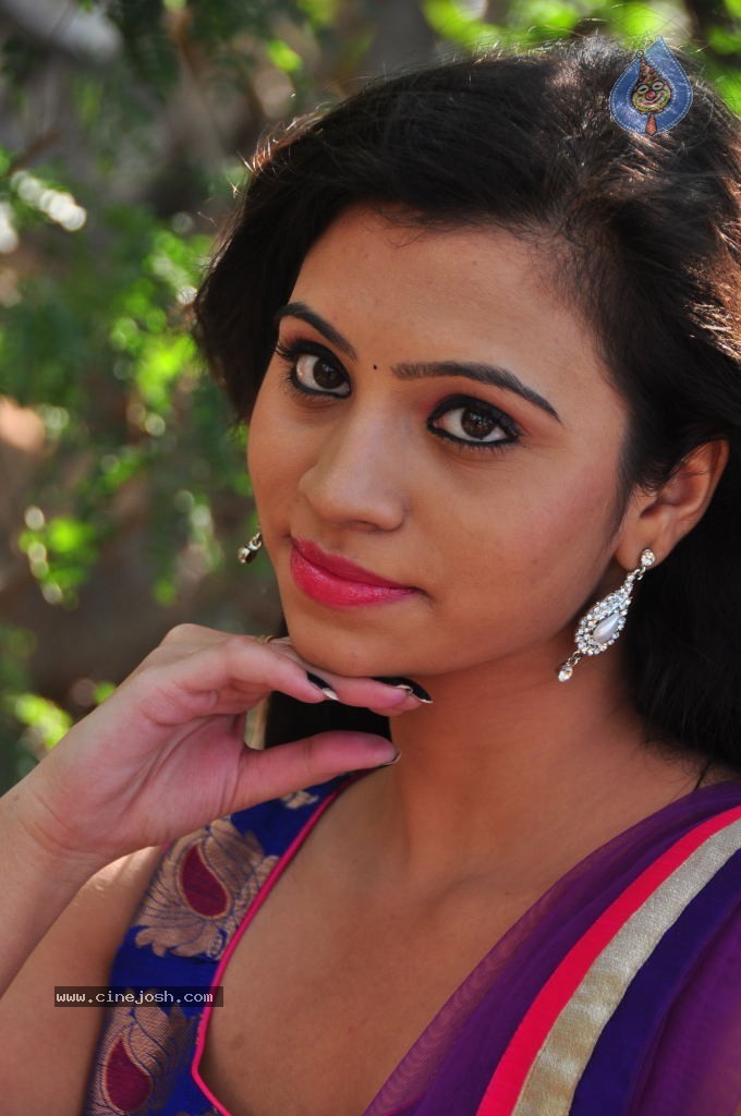 Priyanka New Hot Gallery - 34 / 116 photos