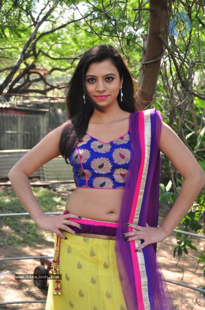 Priyanka New Hot Gallery - 44 / 116 photos