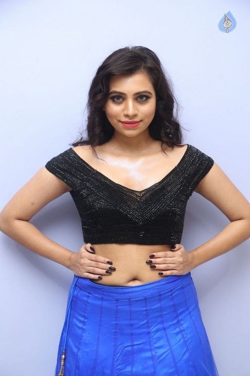 Priyanka New Pics - 10 / 63 photos