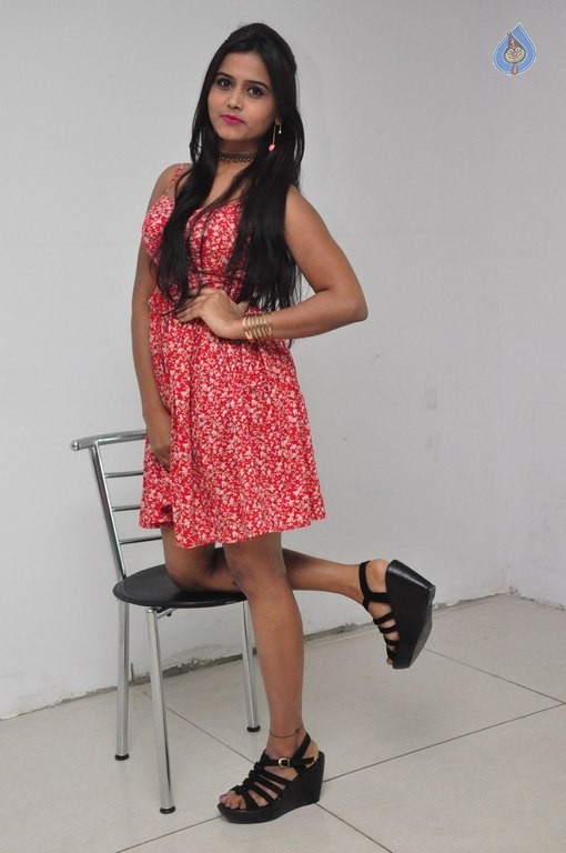 Priyanka New Pics - 2 / 21 photos