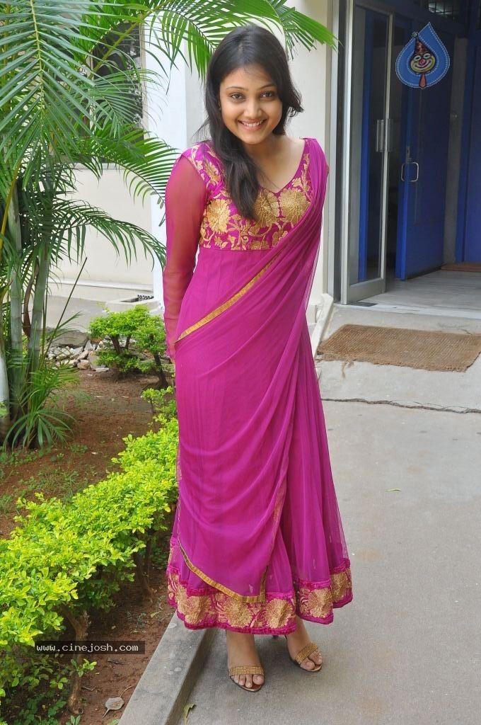 Priyanka New Stills - 5 / 64 photos