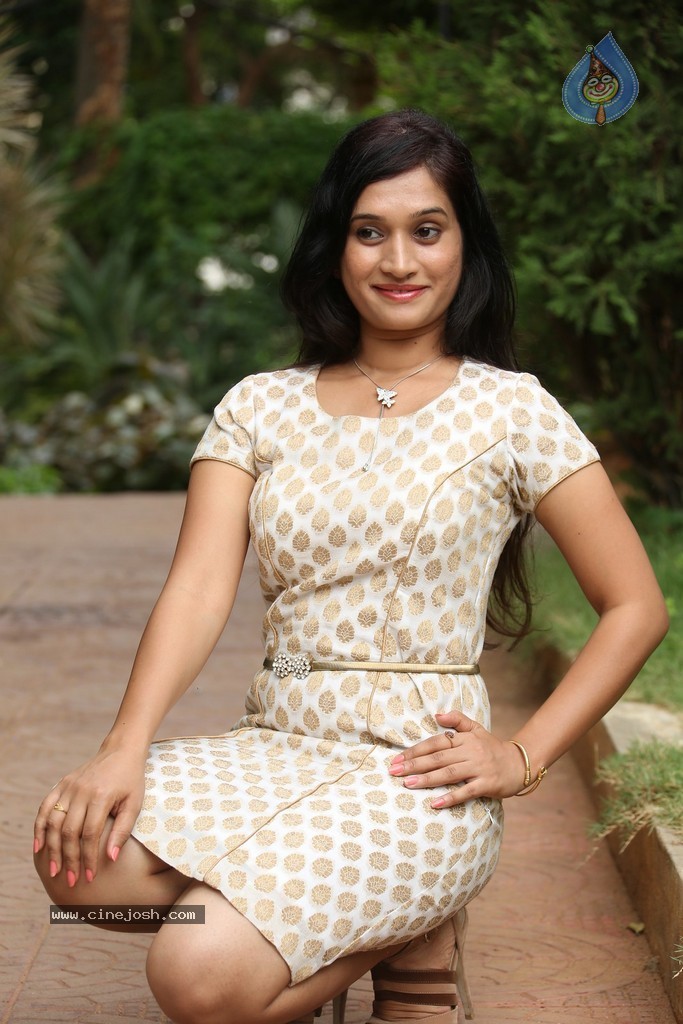 Priyanka Pallavi New Gallery  - 12 / 70 photos