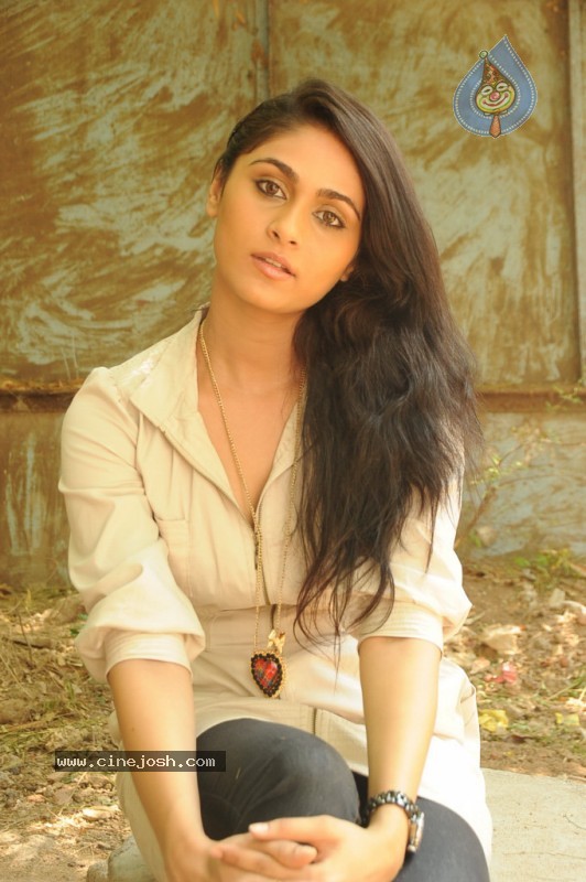 Biyanka Photo Stills - 21 / 43 photos