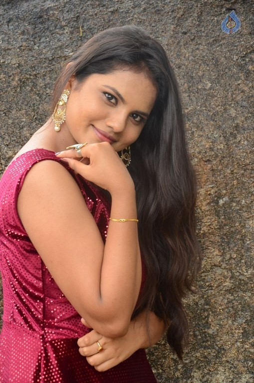 Priyanka Sharma Images - 2 / 30 photos