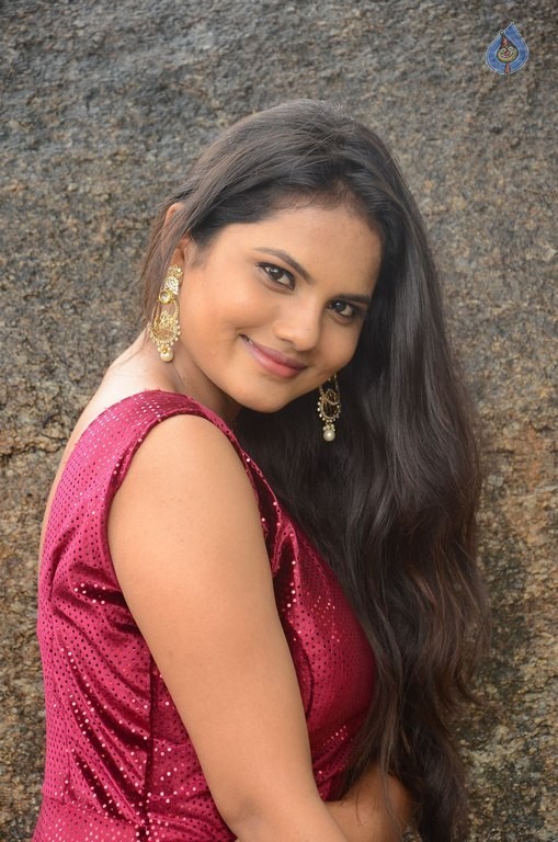 Priyanka Sharma Images - 14 / 30 photos