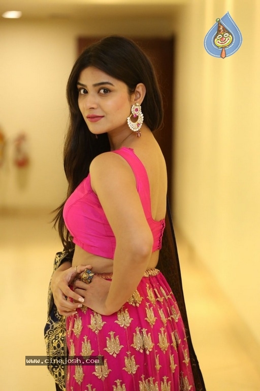 Priyanka Sharma New Photos - 14 / 21 photos
