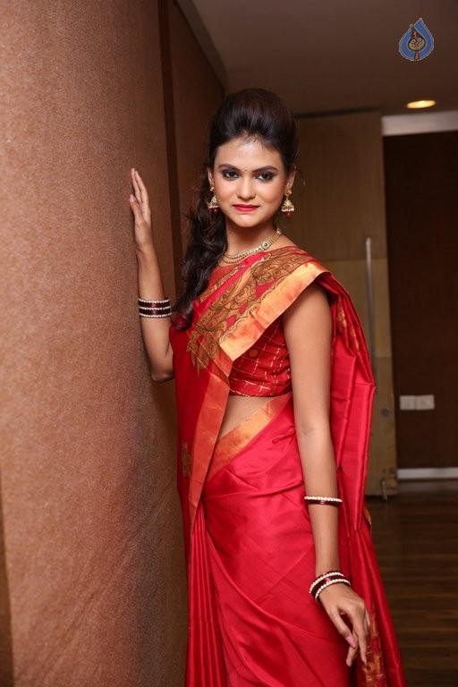 Priyanka Vakkalanka Photos - 34 / 50 photos