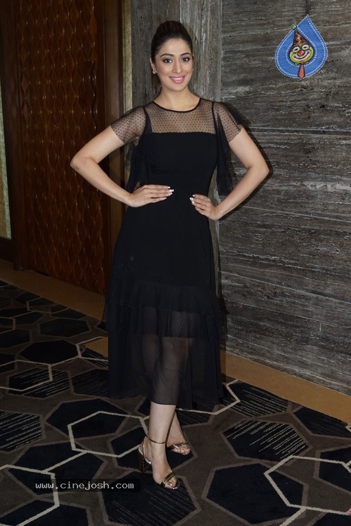 Raai Laxmi New Photos - 9 / 16 photos