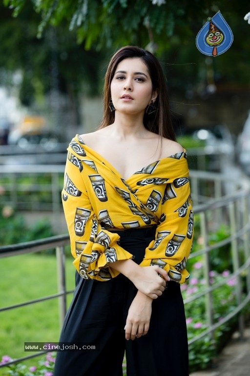 Raashi Khanna Images - 8 / 14 photos