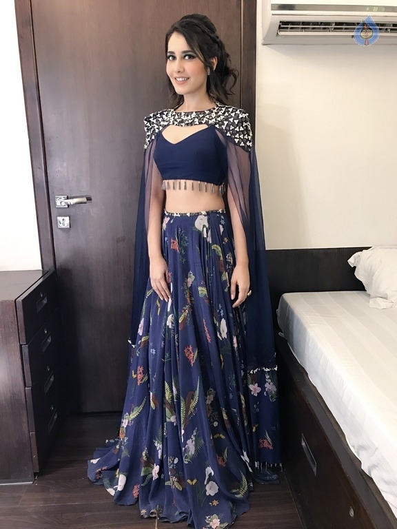 Raashi Khanna Latest Images - 11 / 11 photos
