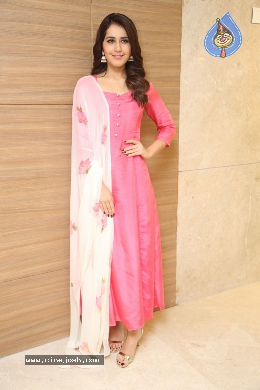 Raashi Khanna Latest Photos - 22 / 38 photos