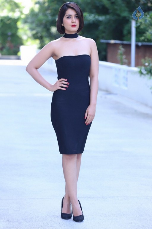 Raashi Khanna Latest Pictures - 17 / 28 photos