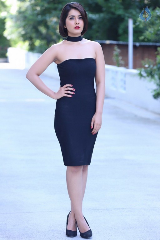 Raashi Khanna Latest Pictures - 19 / 28 photos