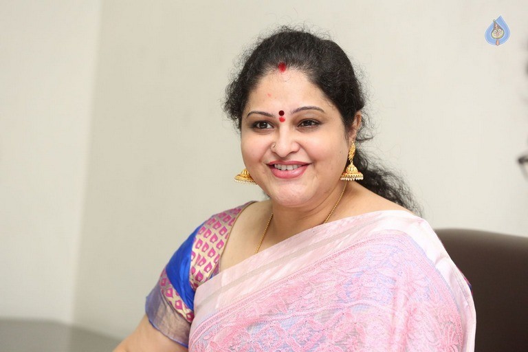 Raasi Latest Gallery - 26 / 34 photos