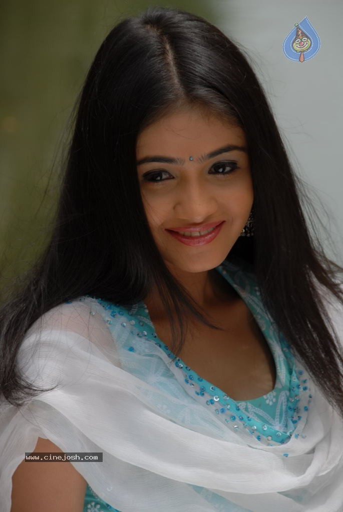 Rachana Malhotra Gallery - 30 / 79 photos