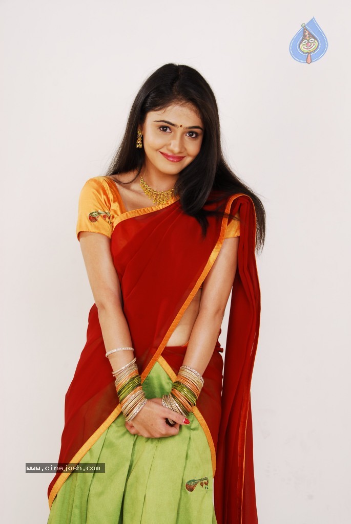 Rachana Malhotra New Stills - 20 / 68 photos