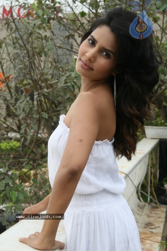 Rachana Shah Photo Shoot Stills - 42 / 49 photos