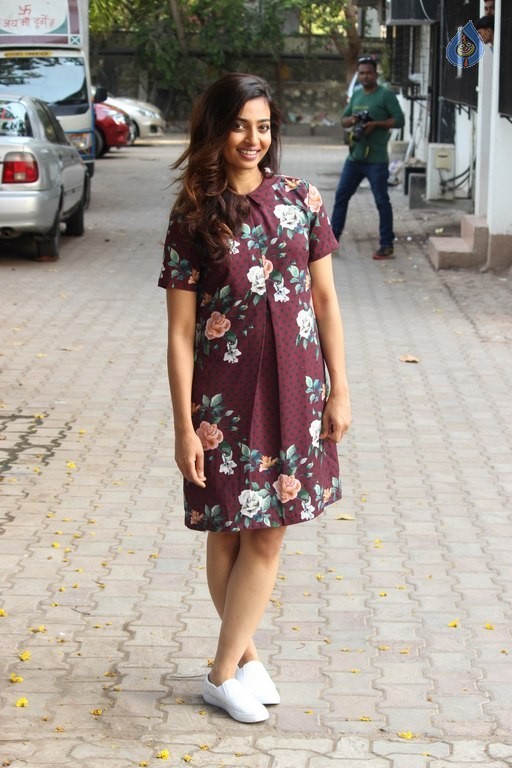 Radhika Apte New Photos - 24 / 24 photos