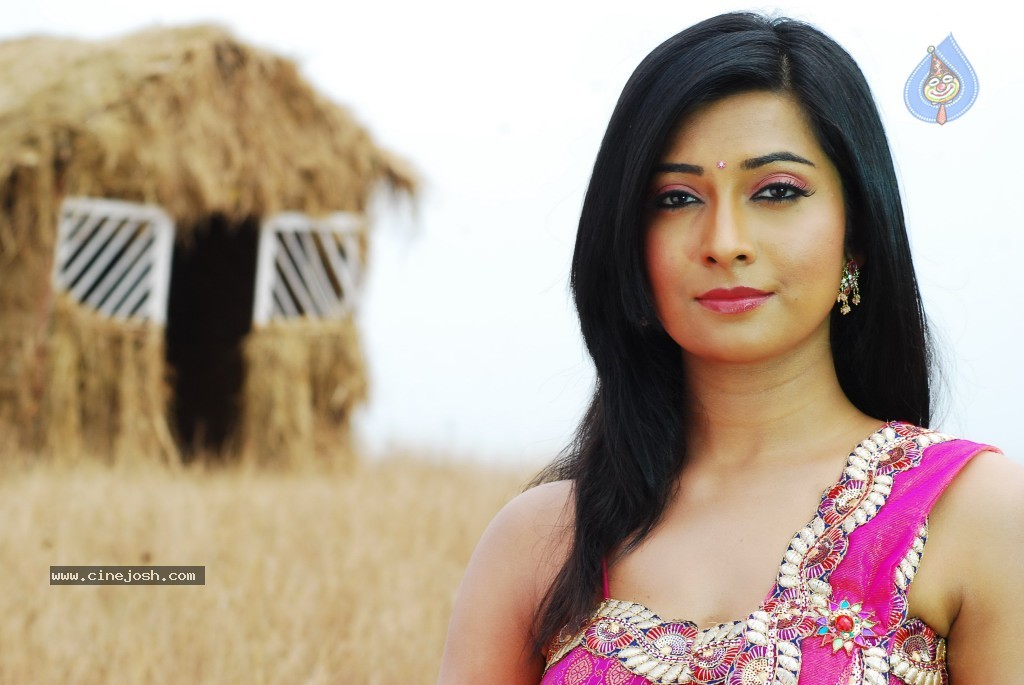 Radhika Pandit Hot Stills - 67 / 109 photos