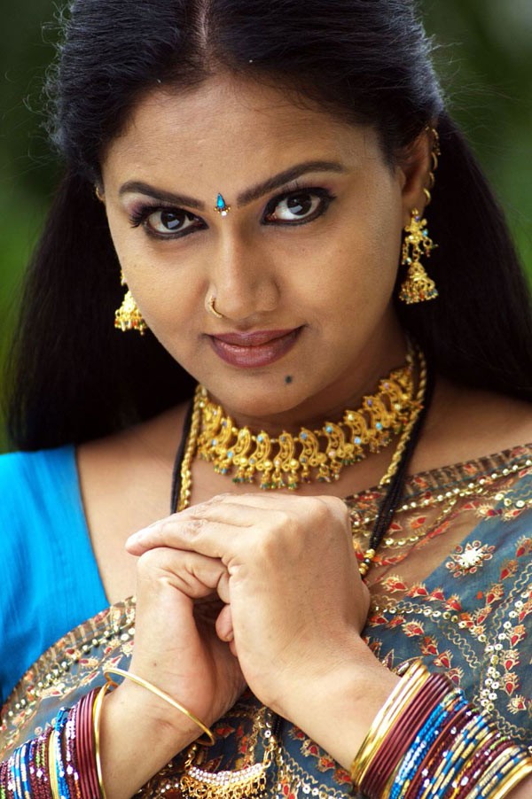 Raksha - 33 / 40 photos