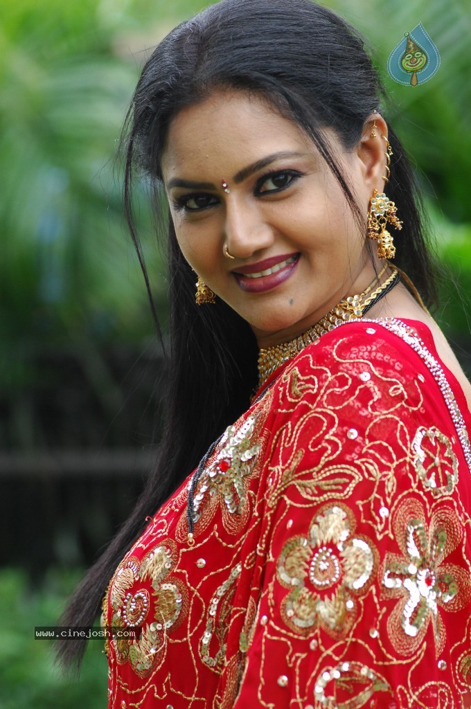 Raksha Stills - 52 / 65 photos