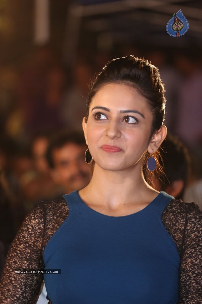 Rakul Preet Singh at Pyar Mein Padipoyane Audio Launch - 51 / 53 photos