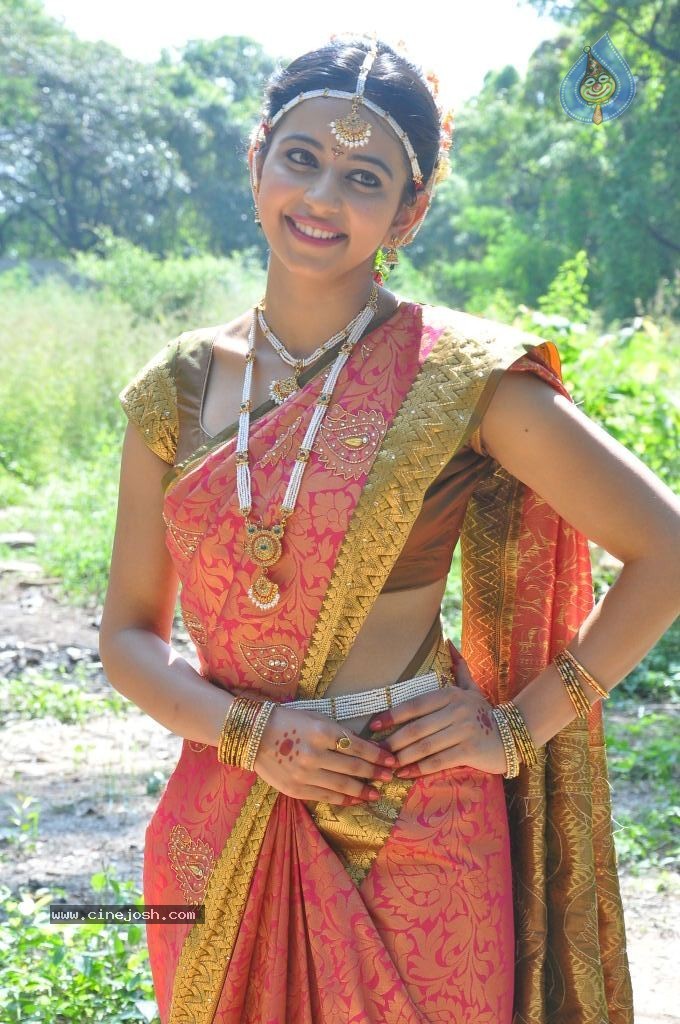Rakul Preet Singh Cute Stills - 8 / 84 photos