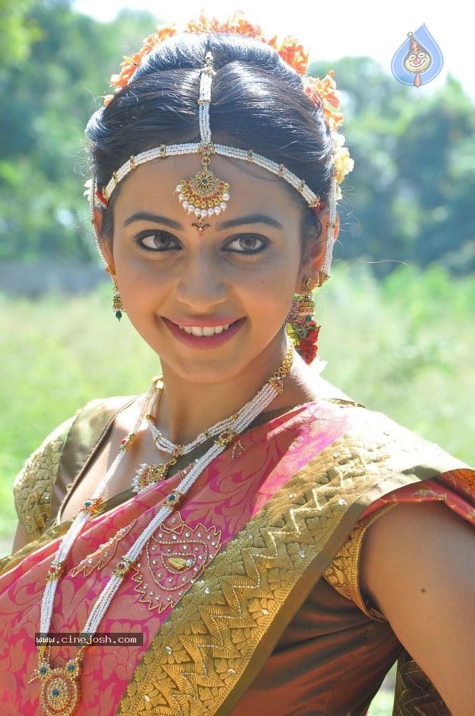 Rakul Preet Singh Cute Stills - 24 / 84 photos