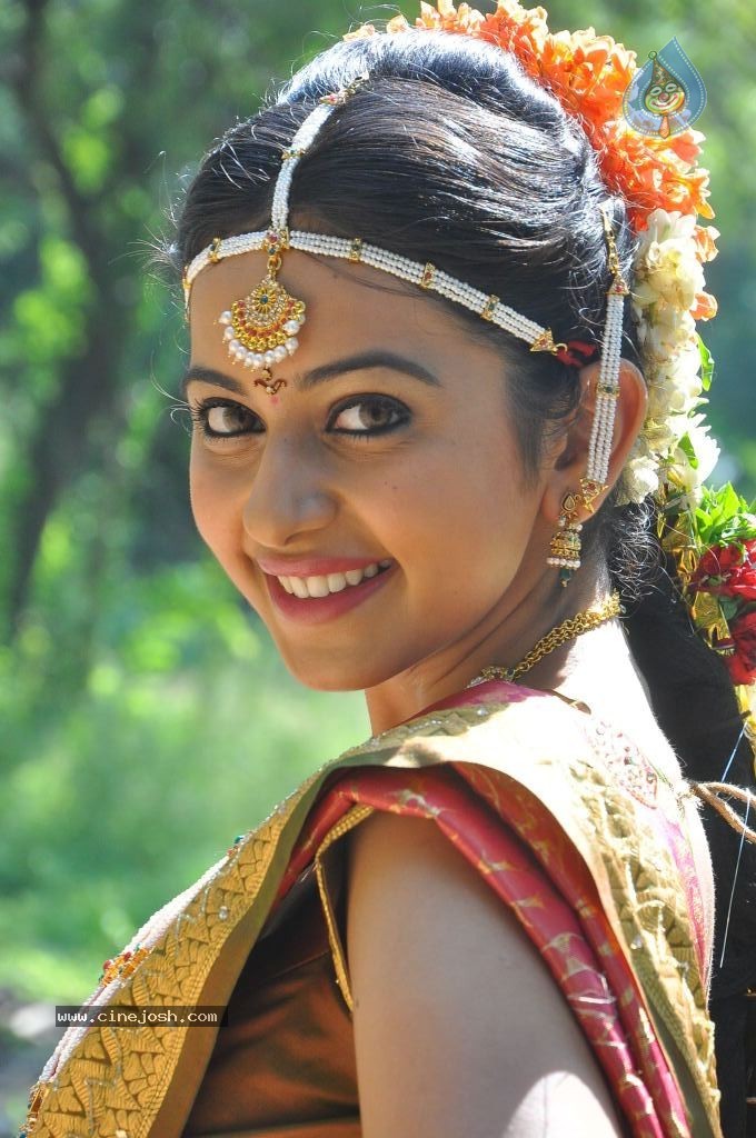 Rakul Preet Singh Cute Stills - 27 / 84 photos