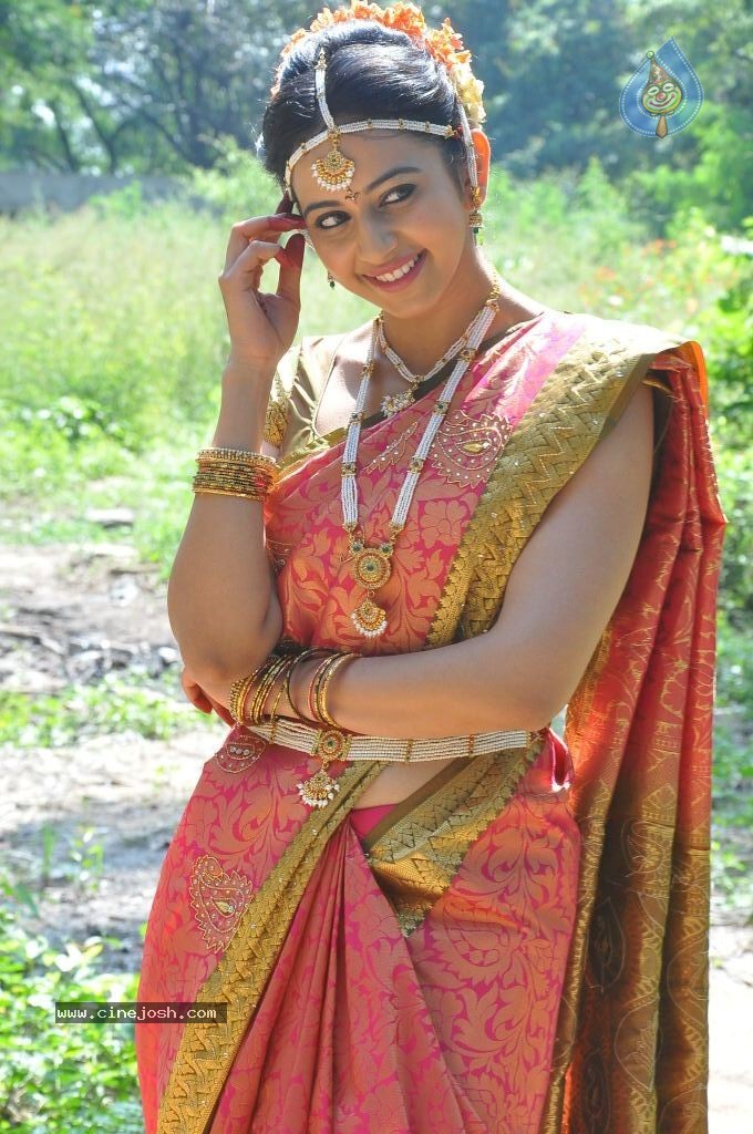Rakul Preet Singh Cute Stills - 32 / 84 photos