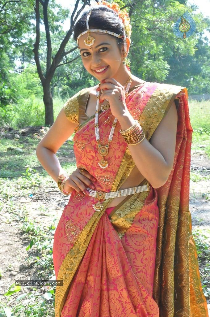 Rakul Preet Singh Cute Stills - 38 / 84 photos
