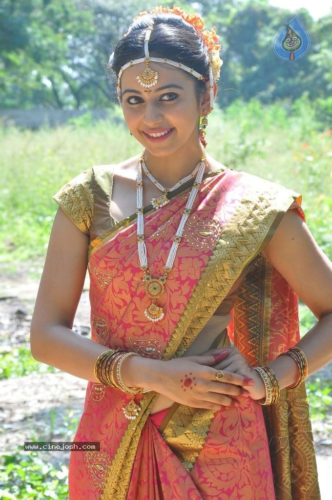 Rakul Preet Singh Cute Stills - 39 / 84 photos
