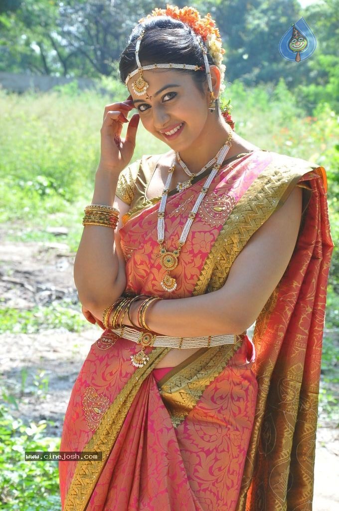 Rakul Preet Singh Cute Stills - 51 / 84 photos
