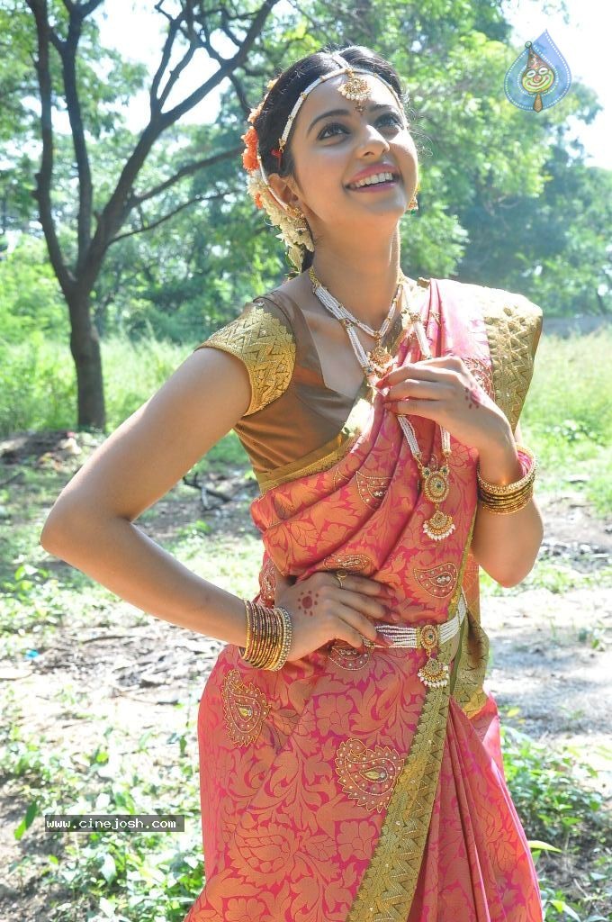 Rakul Preet Singh Cute Stills - 75 / 84 photos