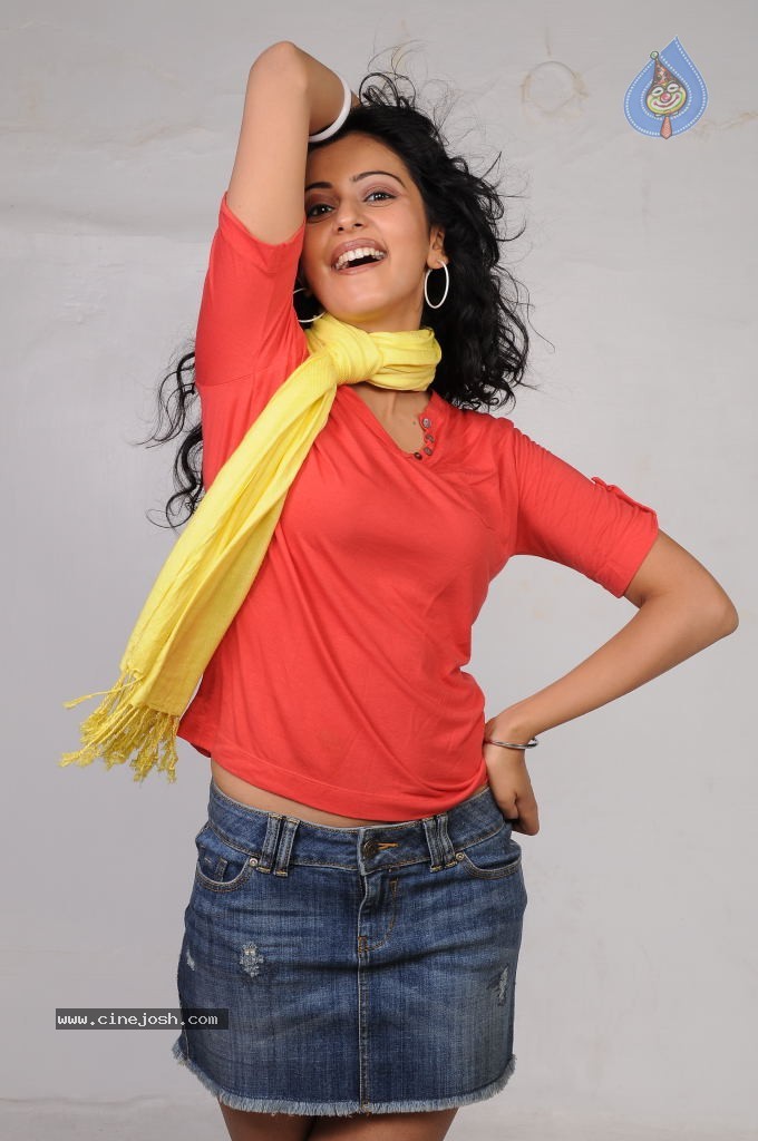 Rakul Preet Singh High Resolution Stills - 4 / 74 photos