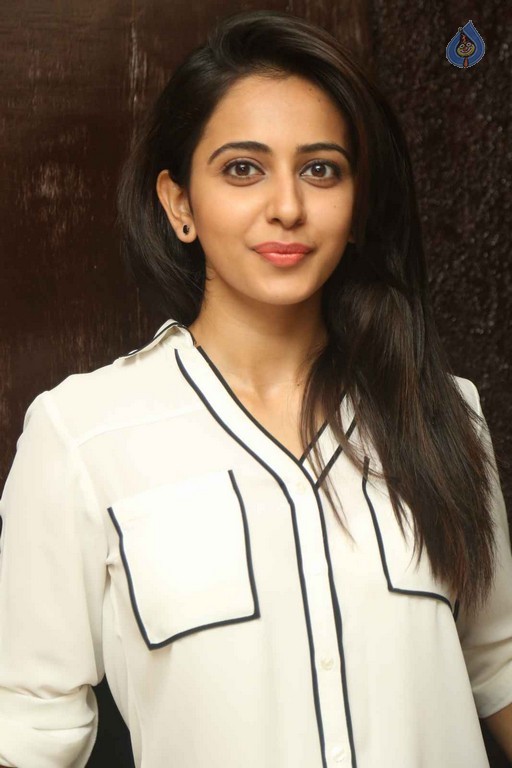 Rakul Preet Singh Interview Photos - 44 / 53 photos