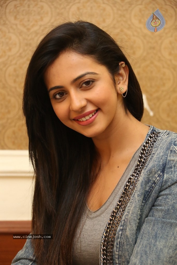 Rakul Preet Singh Latest Stills - 126 / 126 photos