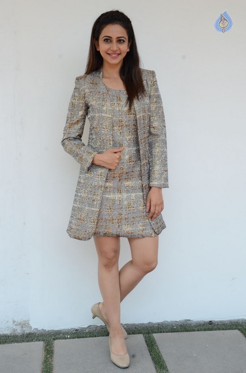 Rakul Preet Singh New Photos - 35 / 52 photos