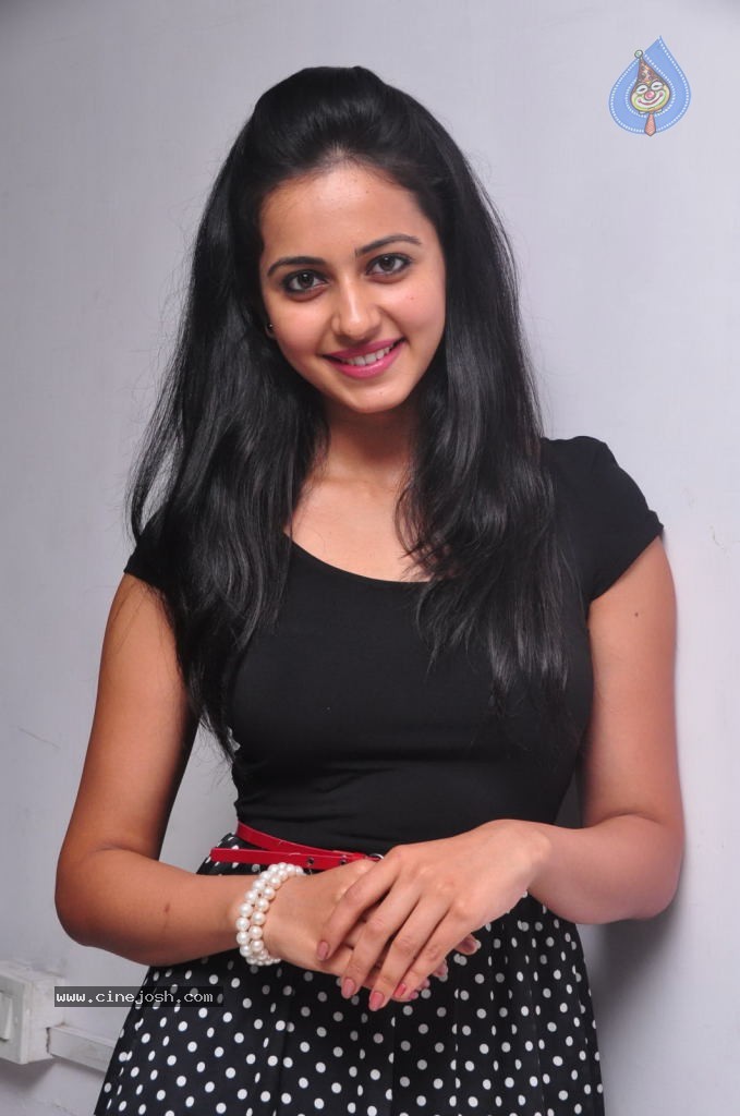 Rakul Preet Singh New Photos - 22 / 80 photos