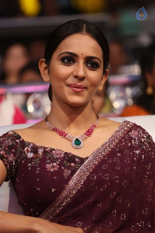 Rakul Preet Singh New Photos - 2 / 34 photos