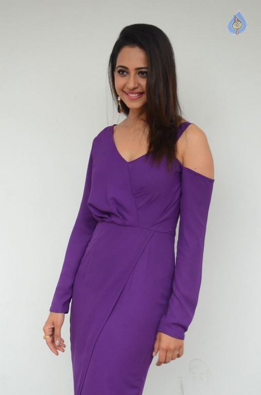 Rakul Preet Singh Photos - 4 / 59 photos