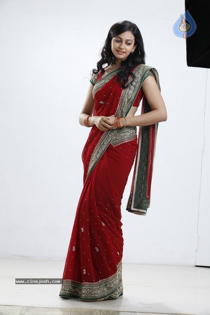 Rakul Preet Singh Pics - 36 / 65 photos