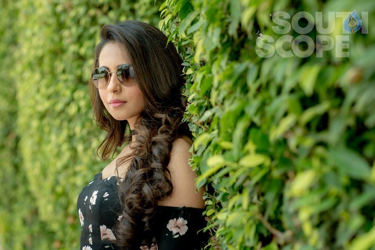 Rakul Preet Singh Pics - 5 / 5 photos