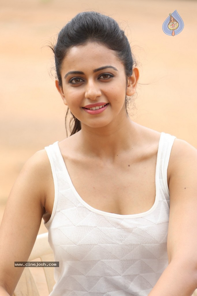 Rakul Preeth Singh Gallery - 110 / 133 photos