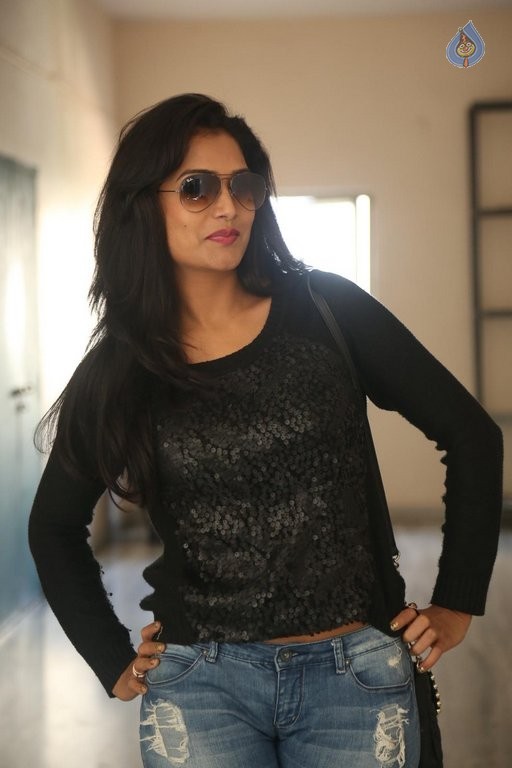 Ramya New Photos - 45 / 50 photos