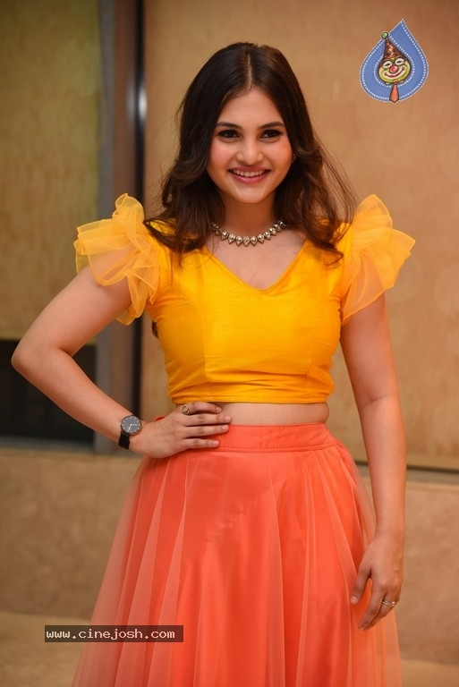 Ramya Pasupuleti Gallery - 8 / 21 photos