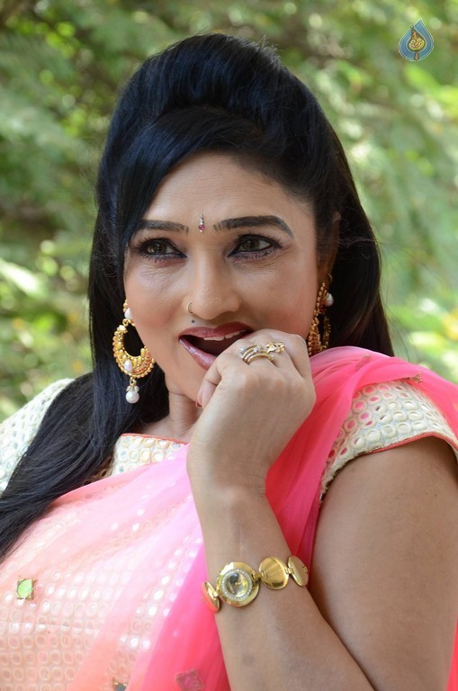 Ramya Sri New Gallery - 27 / 62 photos