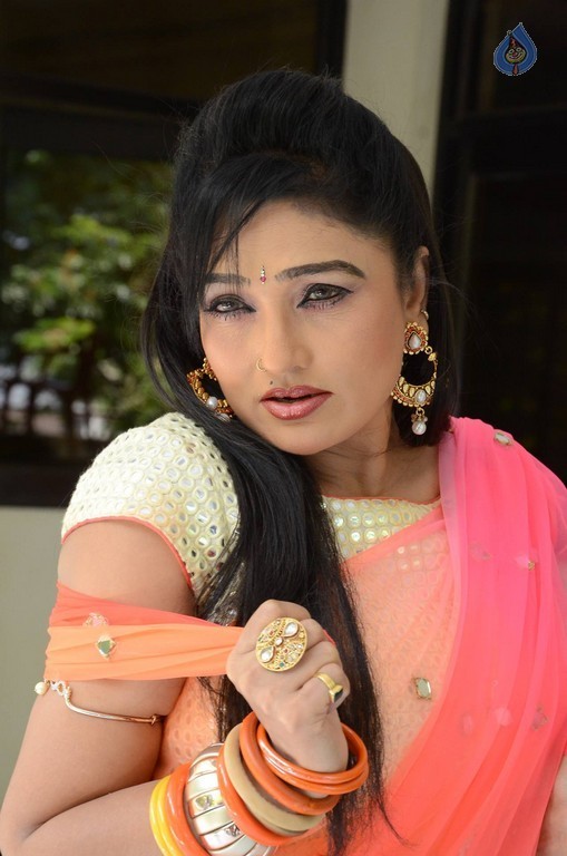 Ramya Sri New Gallery - 31 / 62 photos