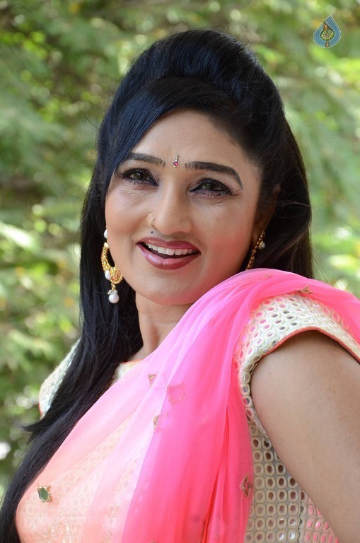 Ramya Sri New Gallery - 38 / 62 photos